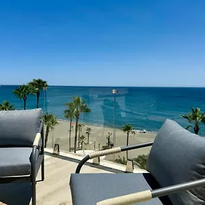 sunnypalms-beachfront-penthouse-with-stunning-sea-view.es-andalucia.com/
