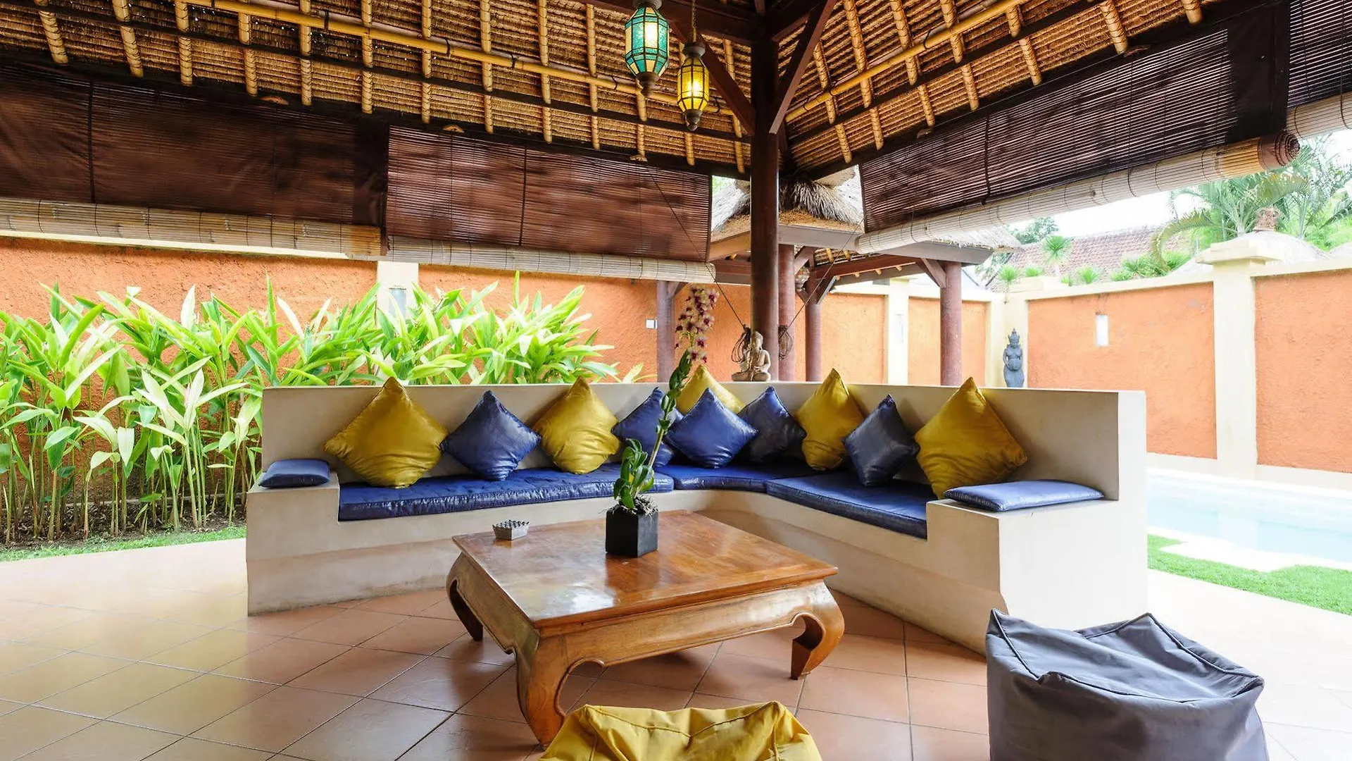 Alizee Villa Seminyak  Seminyak (Bali)